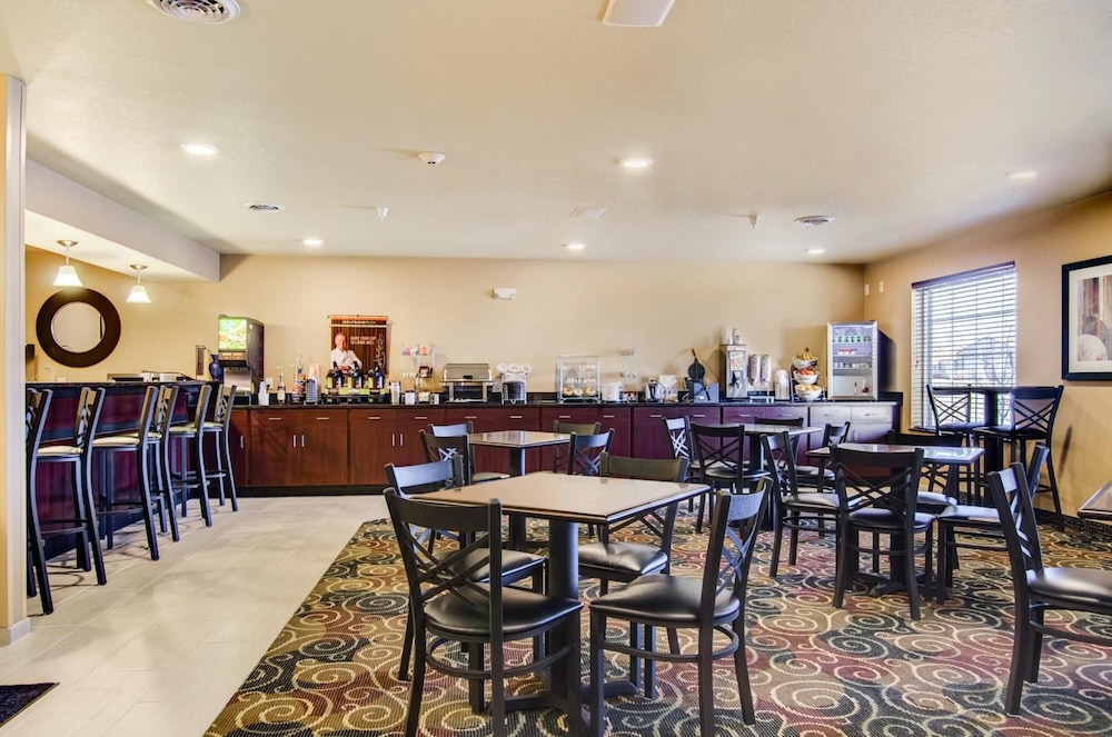 Quality Inn Quinter I-70 32/50