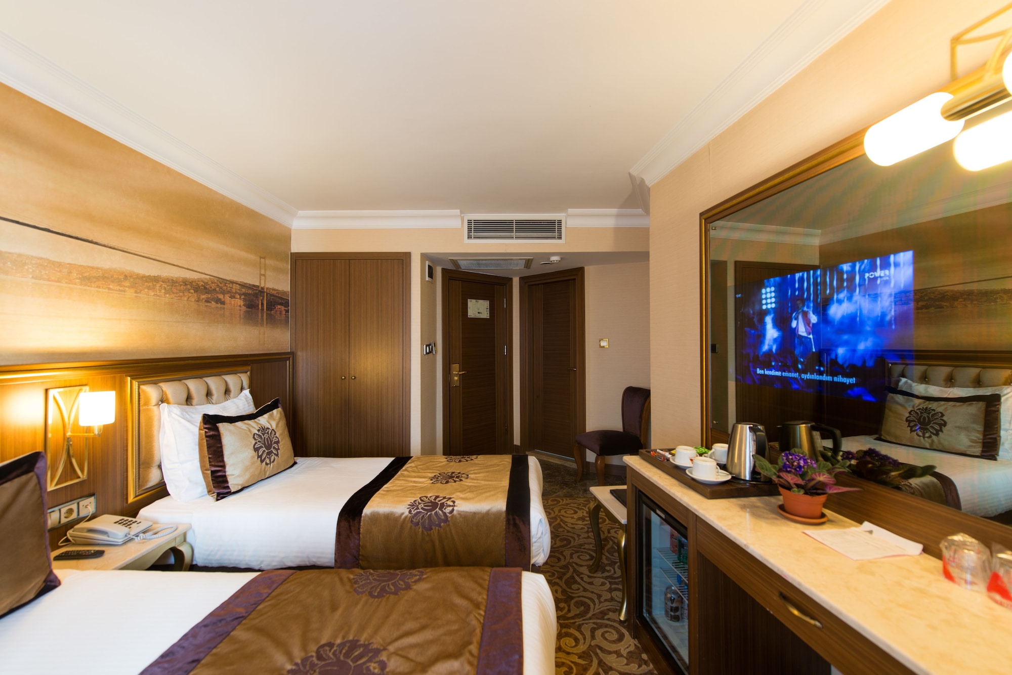 ROOM, SINGLE, DOUBLE BED