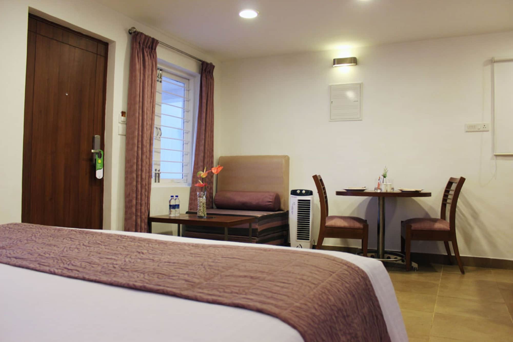 Premier, Double Bed, Valley View
