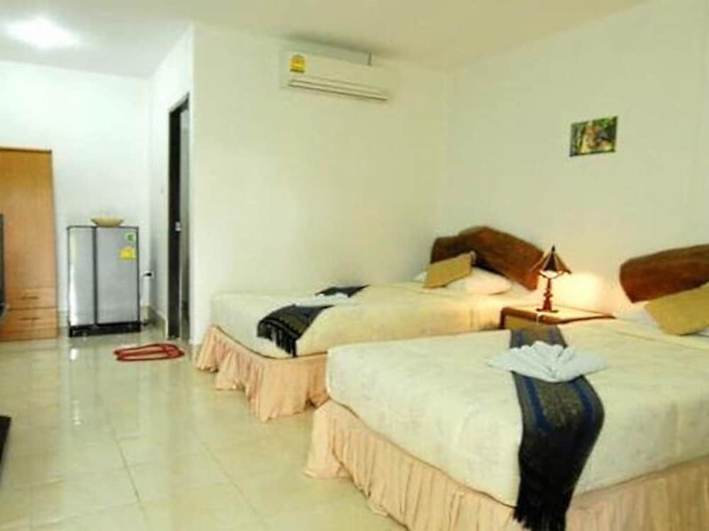 ROOM, DOUBLE BED, BALCONY