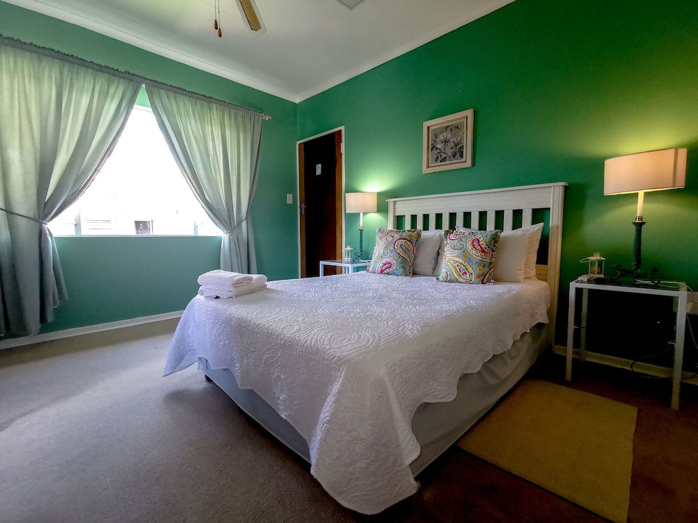 Loerie Guesthouse 14/34