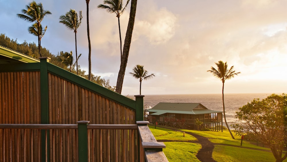 Hana-Maui Resort 3/50