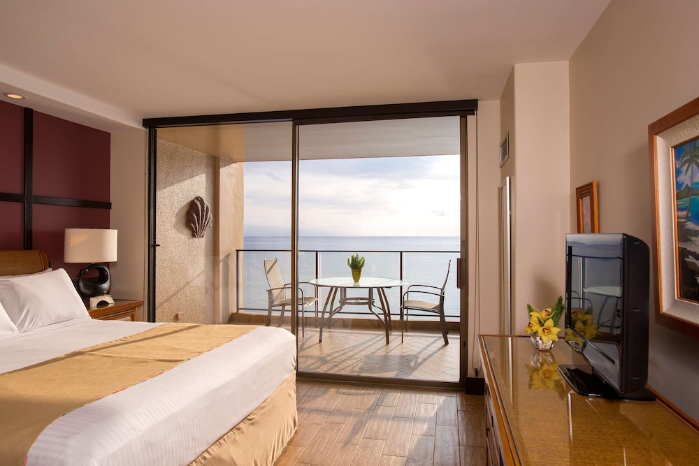 1 Bedroom, Premium, King Bed, Ocean Front
