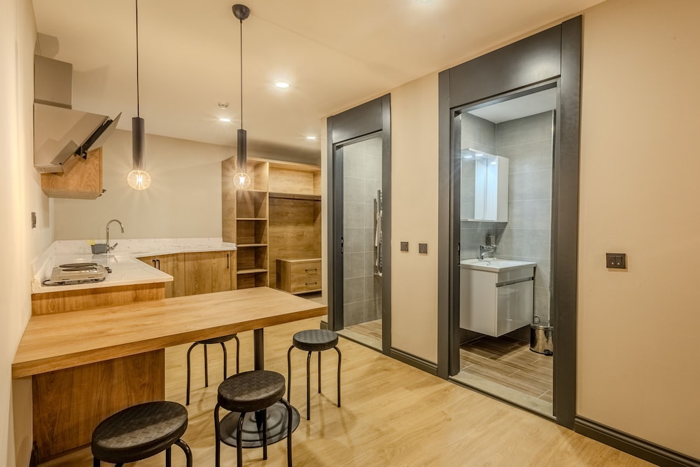 Leliko Suites 24/30