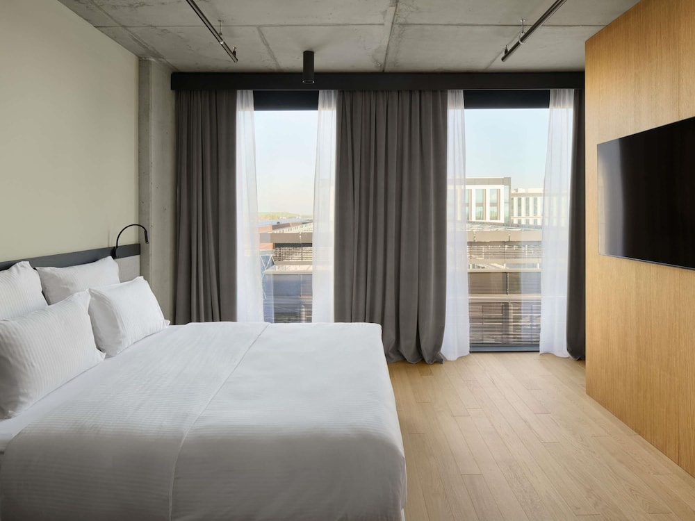 Pullman Zagreb 14/55