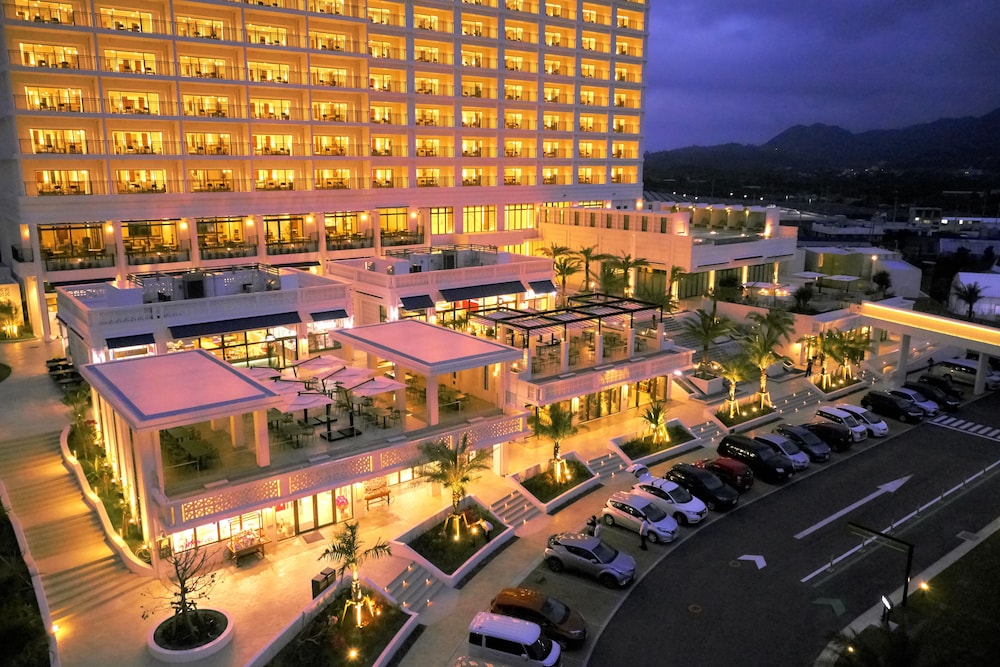 Ala Mahaina Condo Hotel 4/74