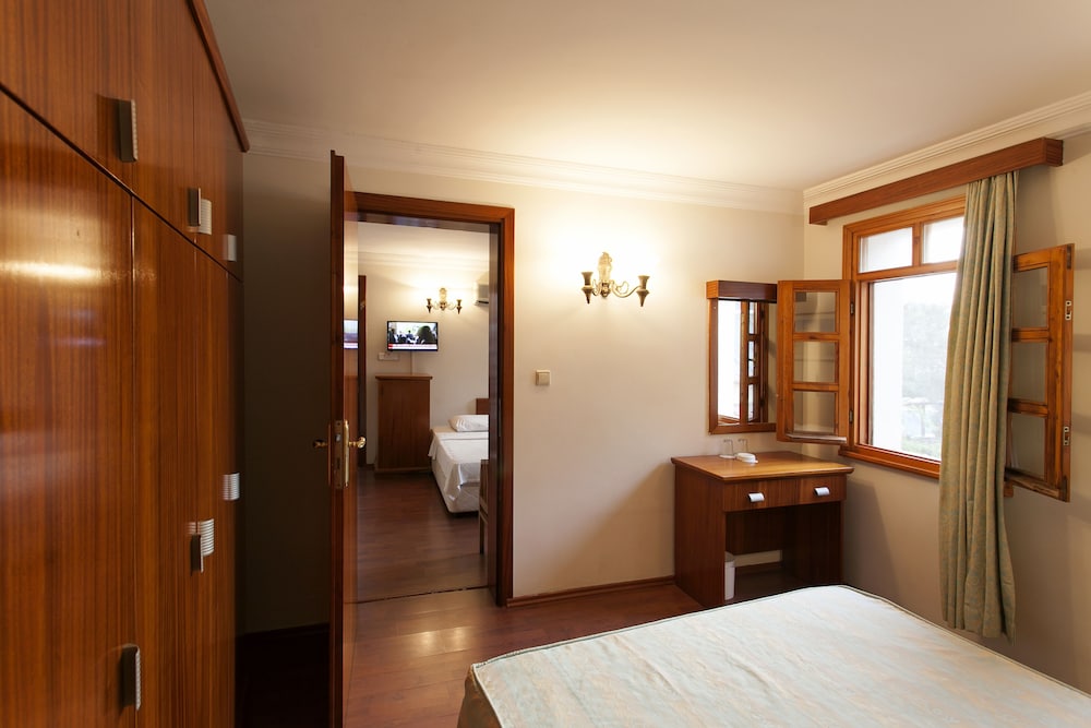 Perdikia Beach Hotel 22/44
