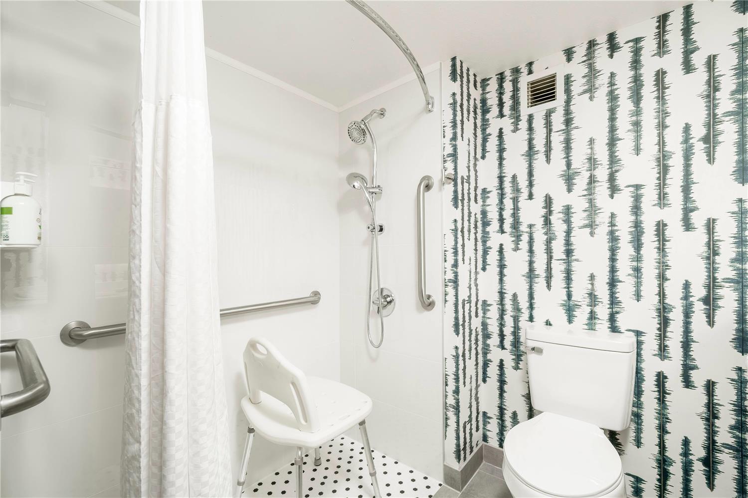 La Quinta Inn & Suites by Wyndham Lexington Park - Patuxent 52/52