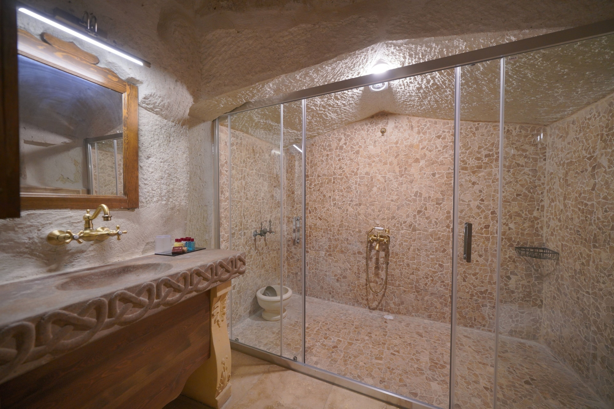 جناح استوديو بسرير كينج وسرير فردي، FAIRYLAND CAVE HOTEL 7/7