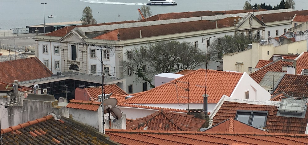 Alfama Right Point 5/55