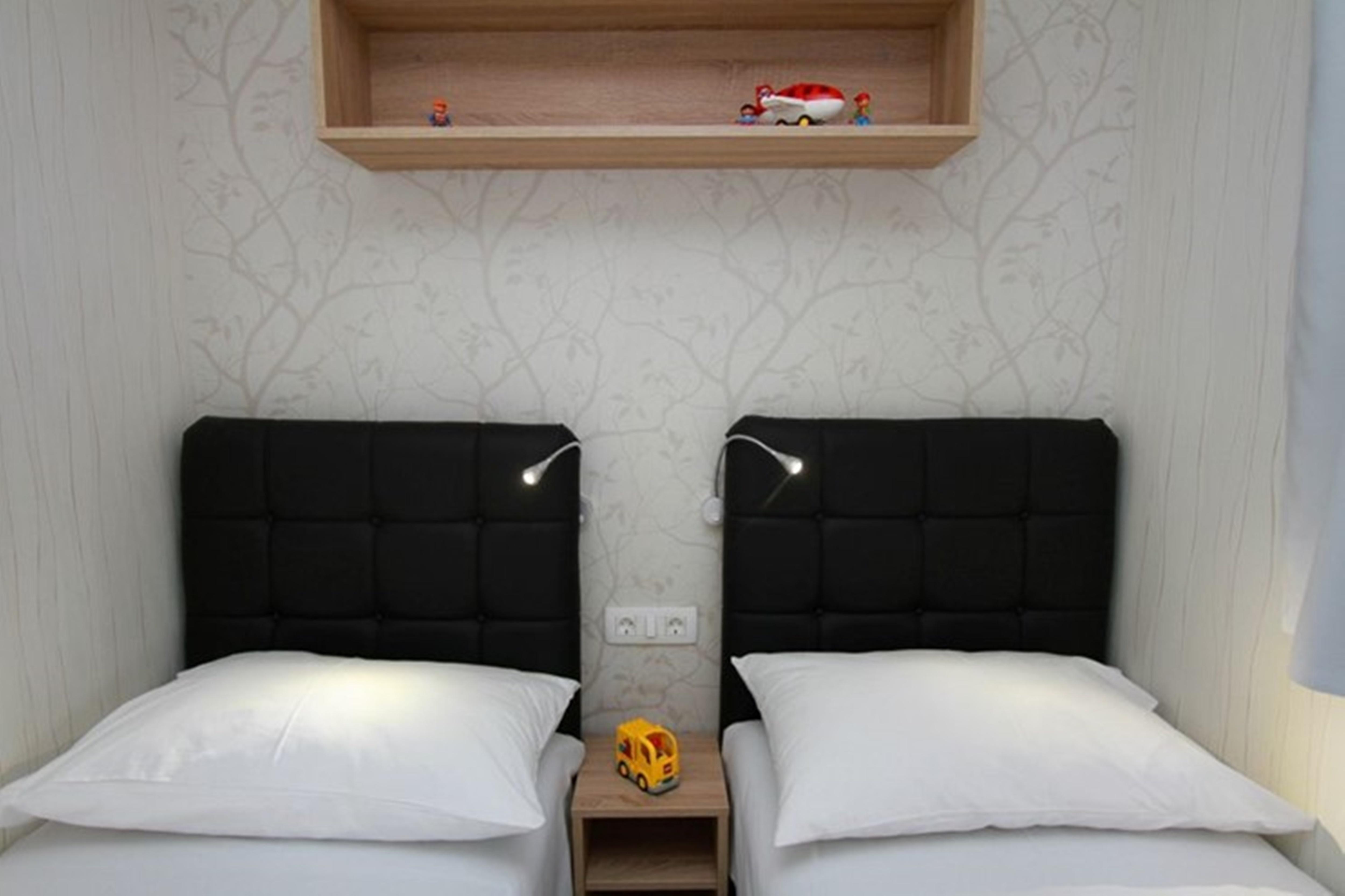 3 Bedrooms, Mobilehouse, Terrace