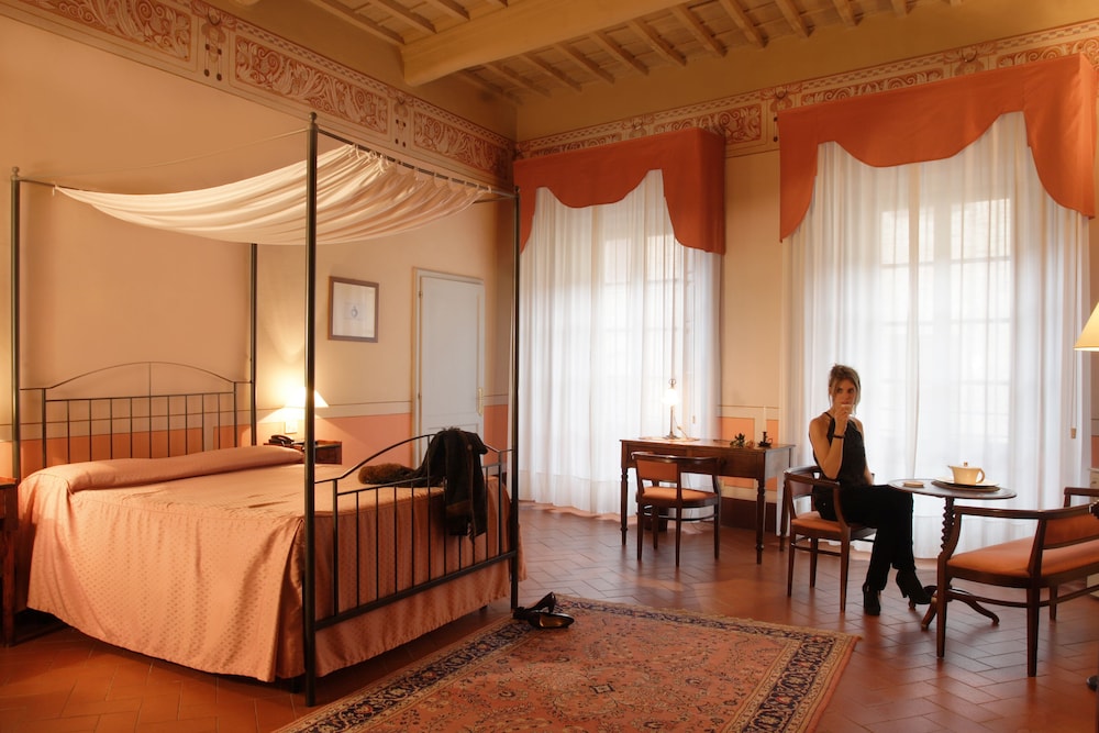 Hotel L Antico Pozzo 48/71