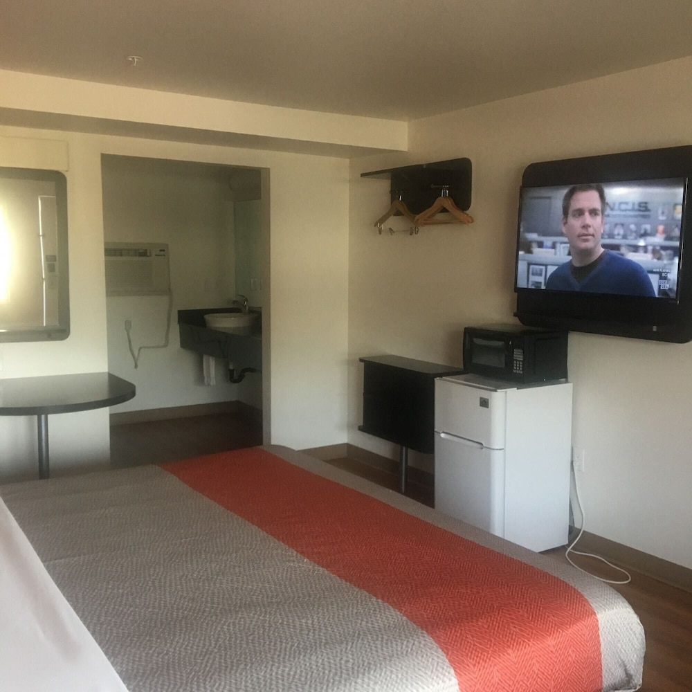 Motel6 Bremerton, WA 15/33