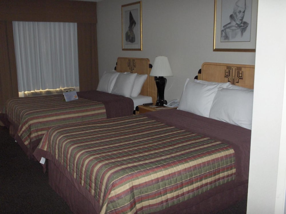 Metropolitan Inn 31/66