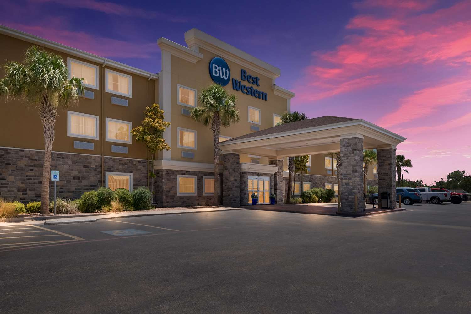 Best Western North Bryant Inn 3/19