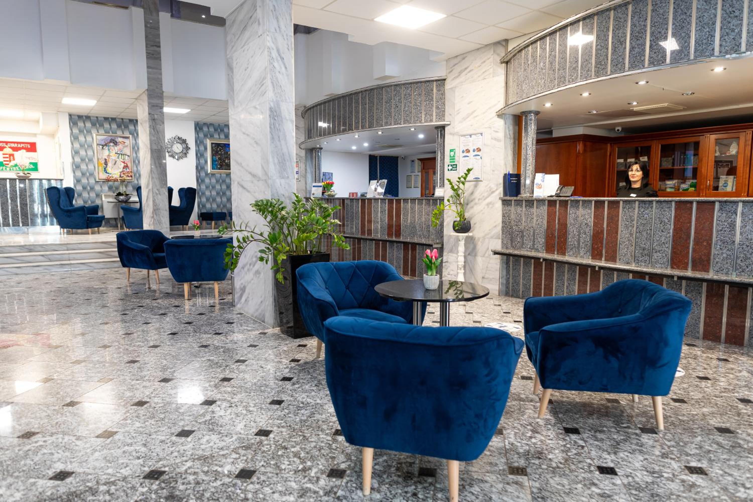 Hotel Silver 16/25