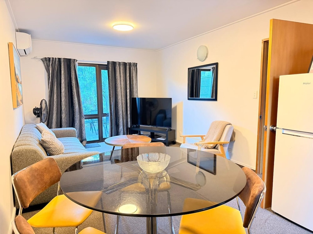 Amity Serviced Apartments 32/64