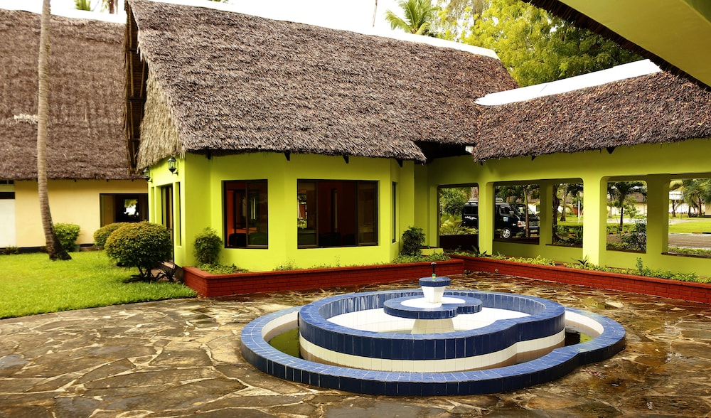 Jumuia Conference & Beach Resort 37/45
