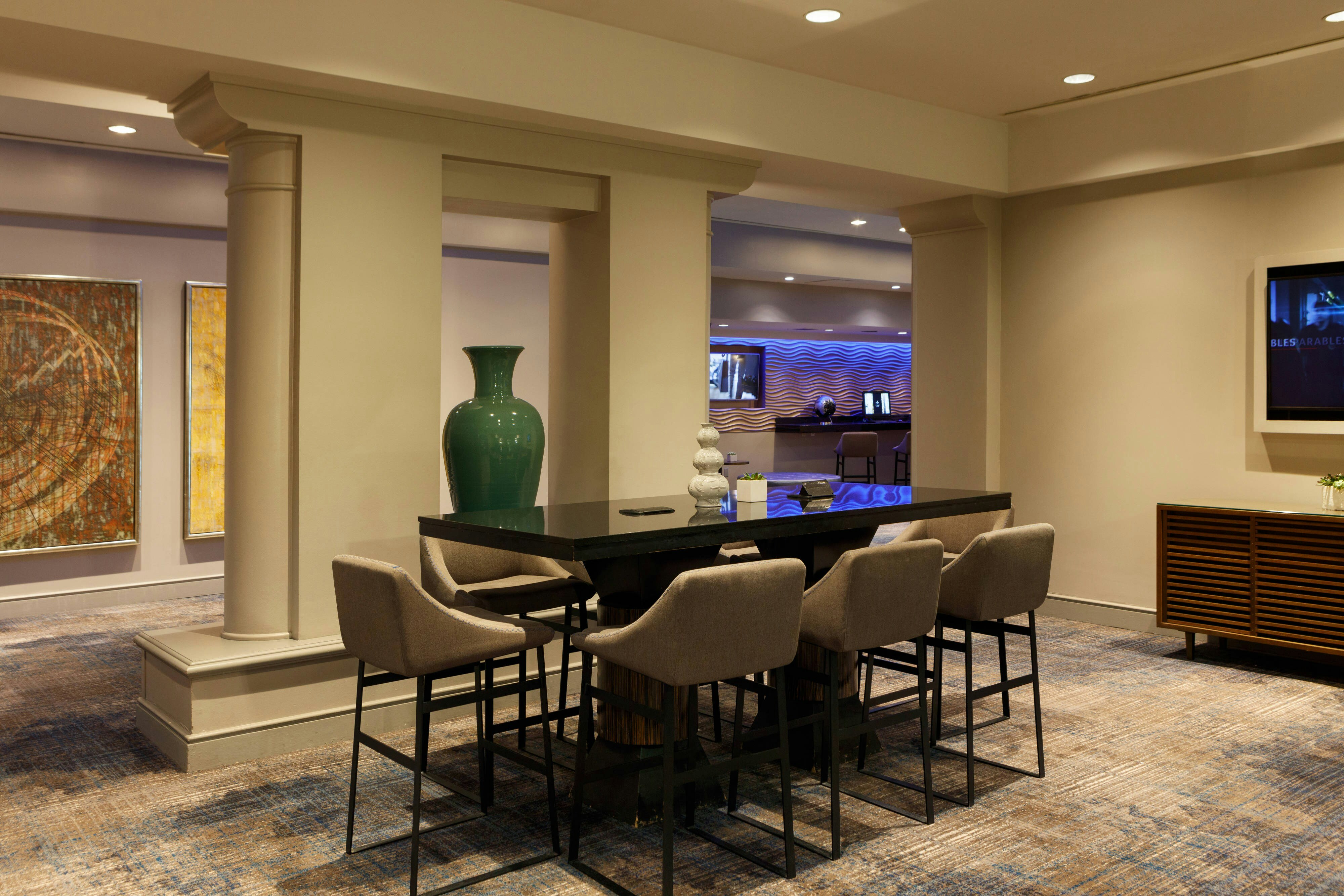 Renaissance Los Angeles Airport Hotel 14/18