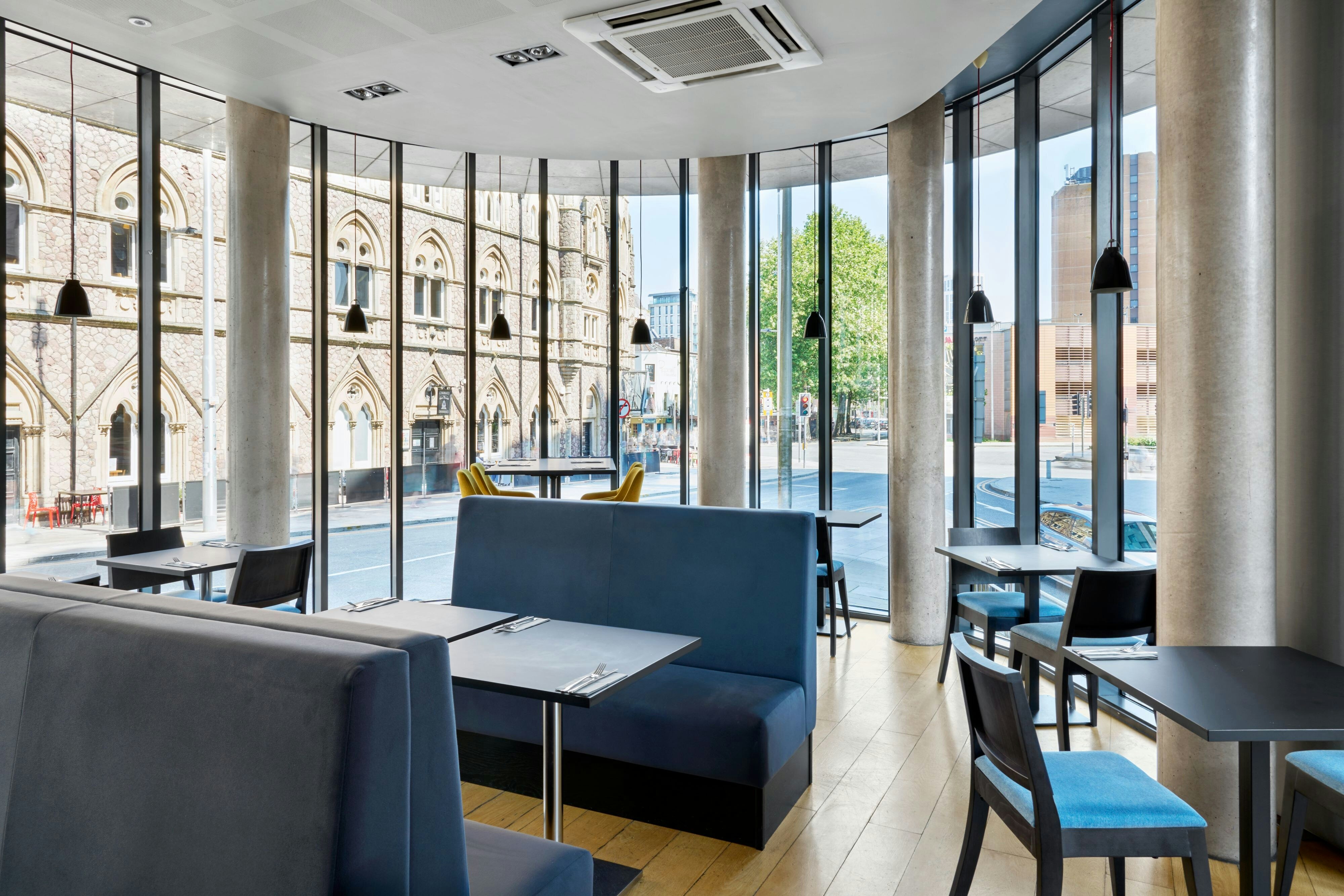 Four Points Flex by Sheraton Cardiff 37/47