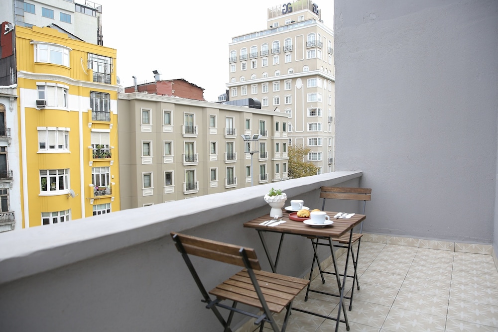 ROCO Beyoglu 3/49