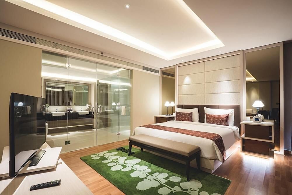 THE MARGO HOTEL 21/67