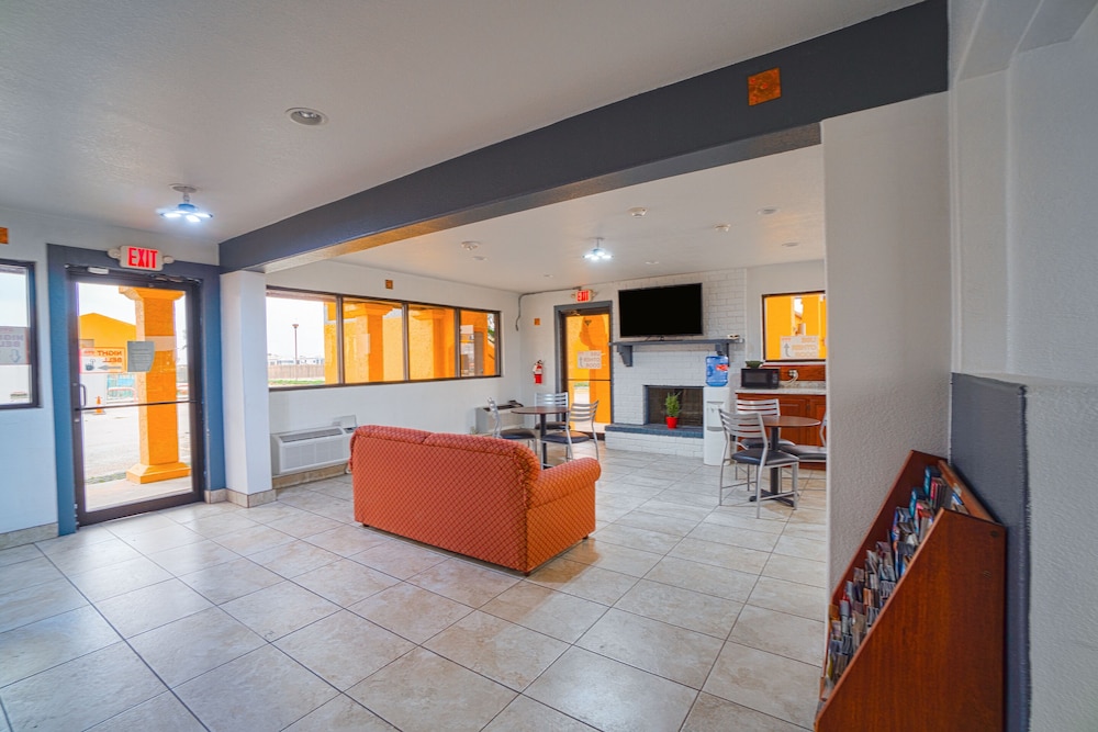 OYO Hotel Kingsville - Hwy 77 10/51