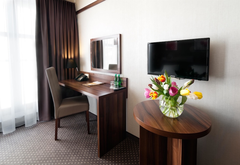 Golden Tulip Krakow City Center Hotel 43/57