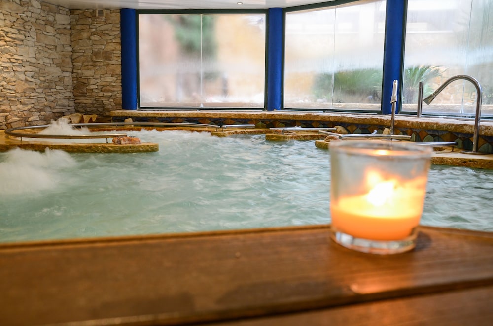 La Laguna Spa And Golf 40/66