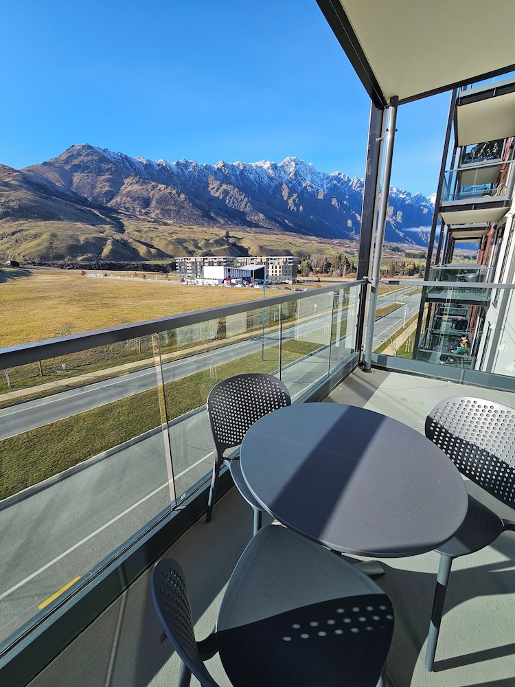 Quest Queenstown 17/41