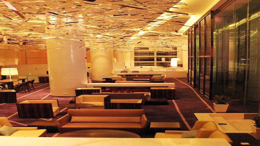 HOLIDAY INN SHIJIAZHUANG CENTRAL 39/77