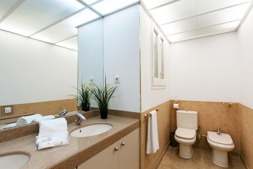 Serennia Apartments Ramblas-Pl.Catalunya 49/50