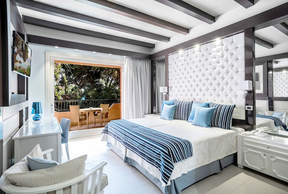 EXECUTIVE, DOUBLE BED