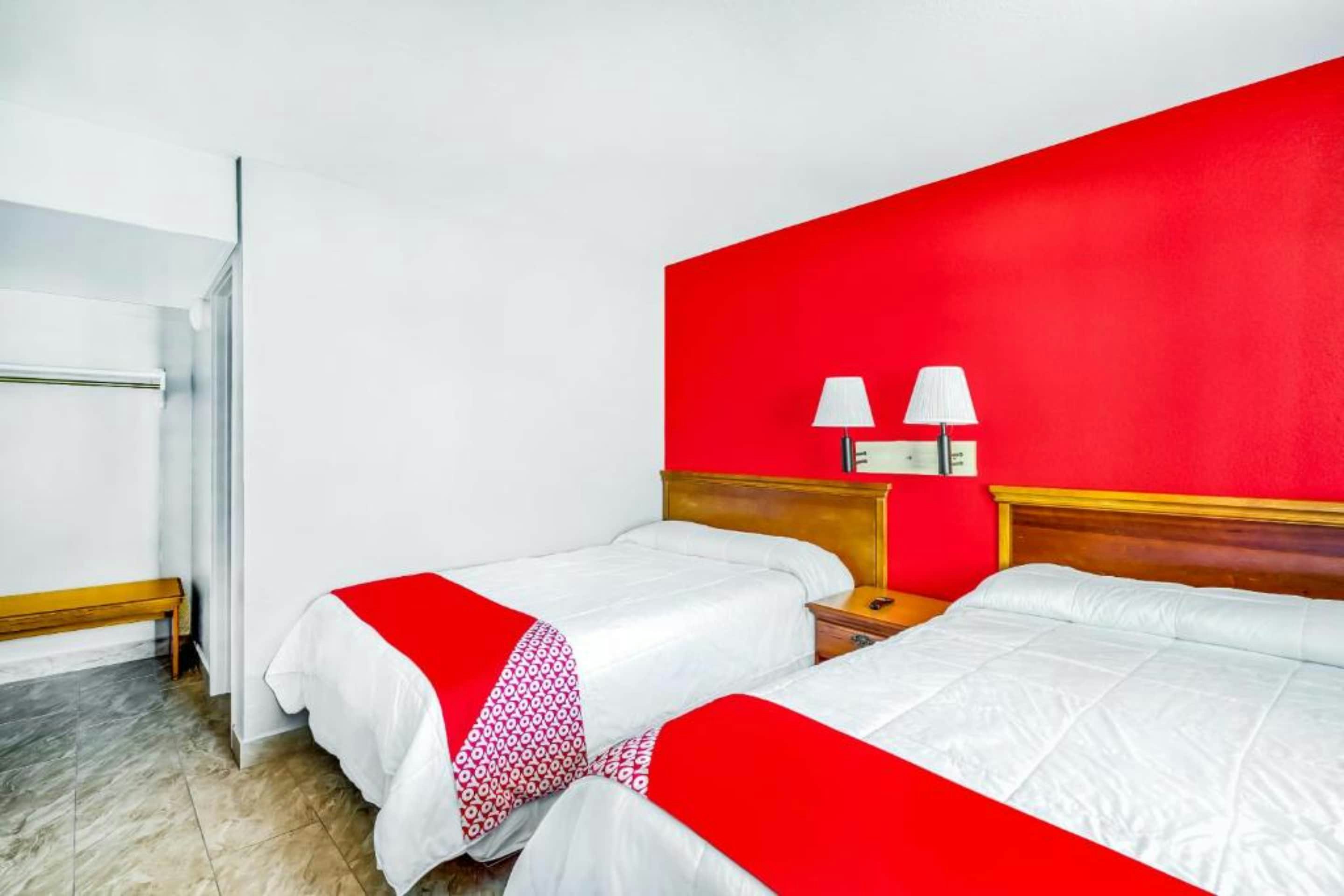 OYO Hotel Houston Southwest I-69 23/48