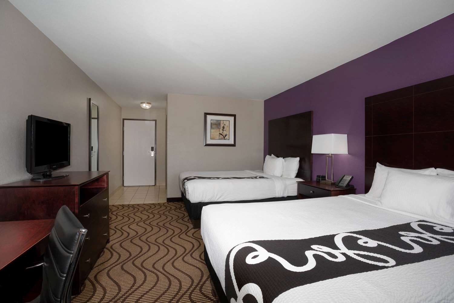 Baymont by Wyndham Henderson-Northeast Denver 17/58
