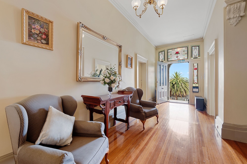 Waratah on York 29/49