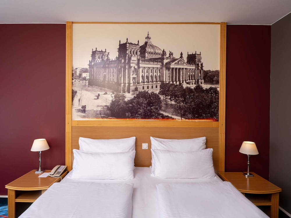 Mercure Hotel Berlin Tempelhof 30/73