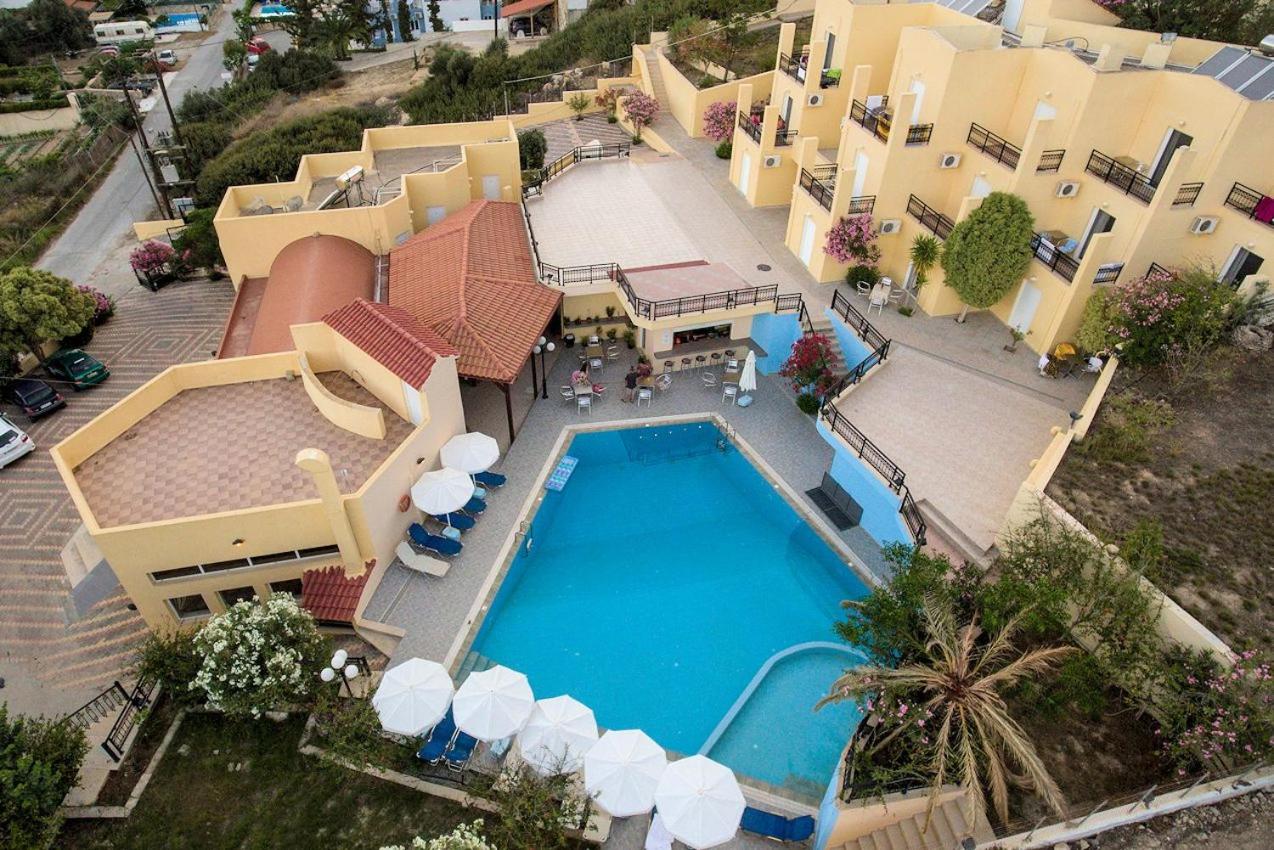 Melissa Hotel 39/46