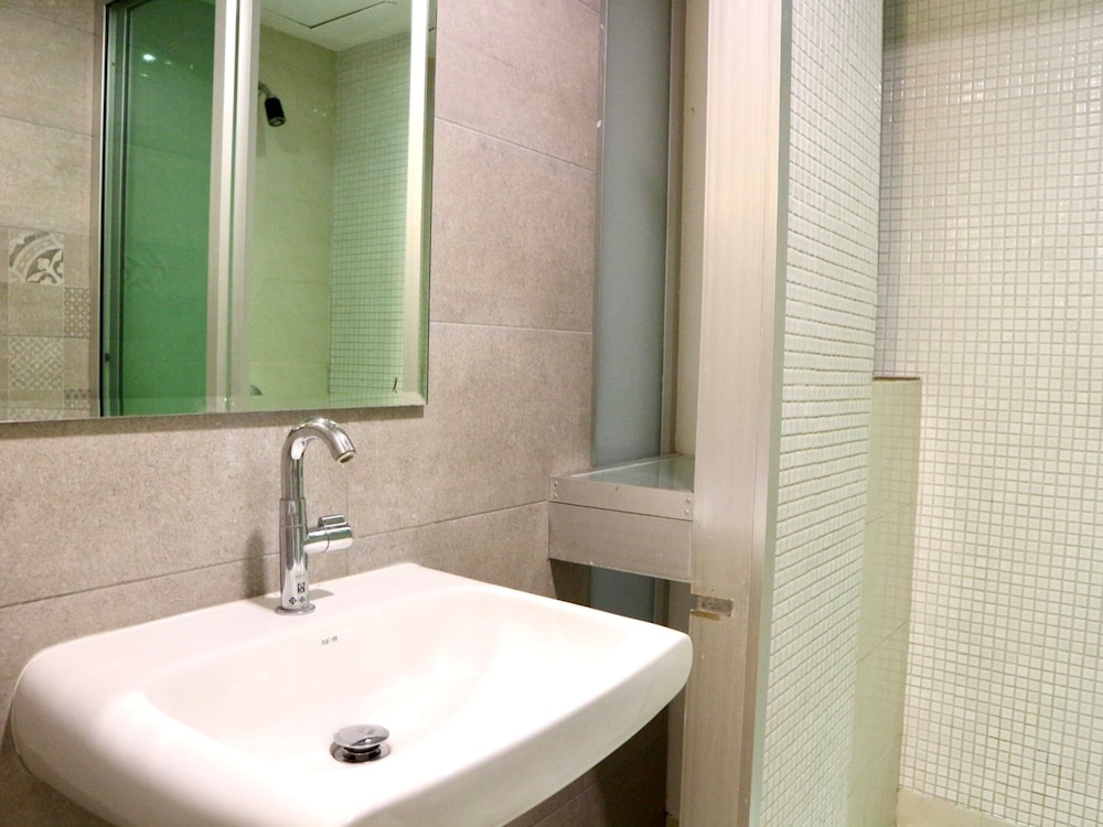 Swana Bangkok Hotel 69/72