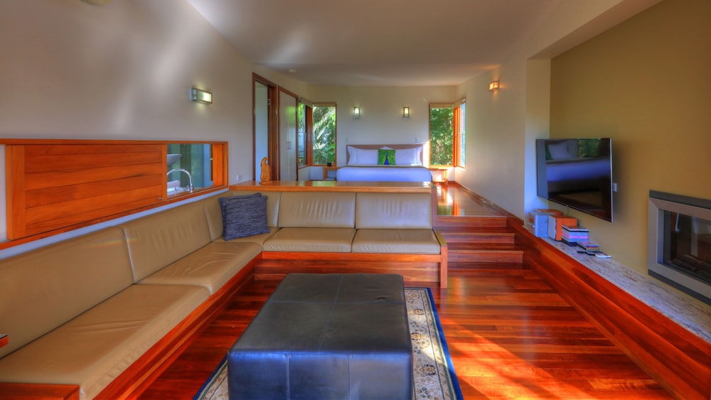 Montville Oceanview Cottages 14/25