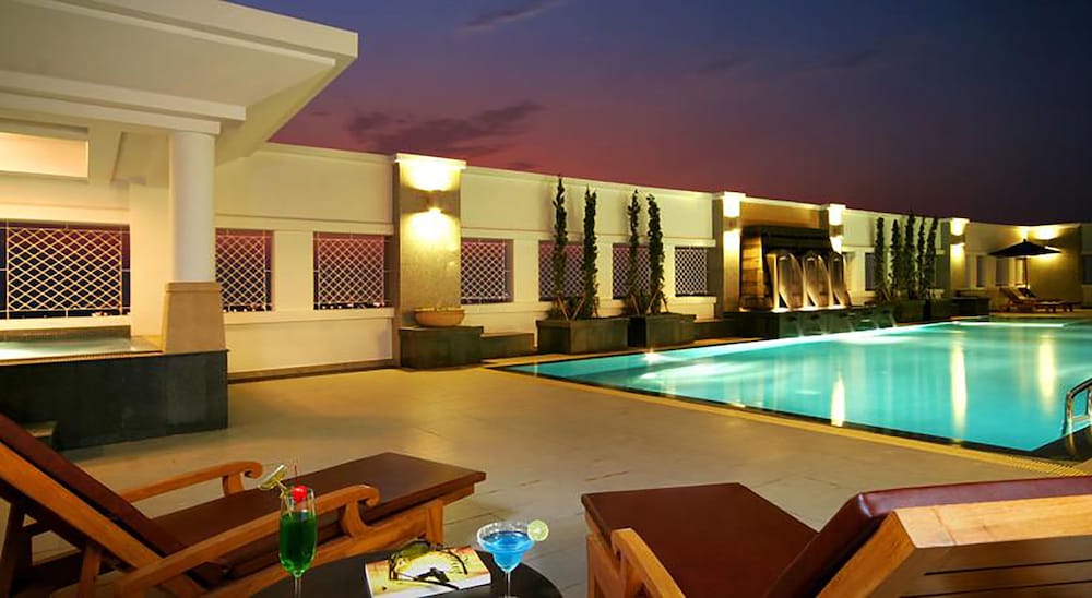 Kantary Hotel 34/76