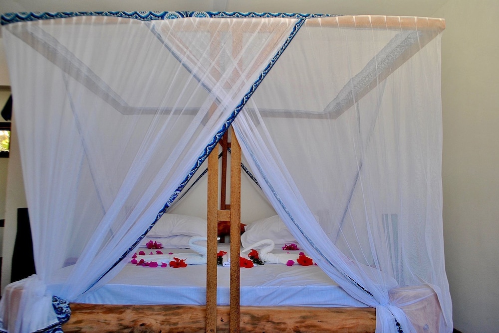 Sea View Lodge Boutique Hotel 41/76
