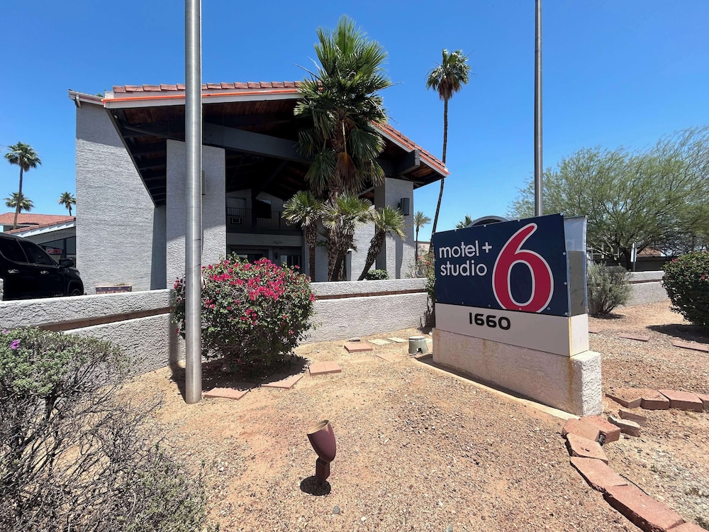 Studio6 Tempe, AZ – Elliot Road 23/30