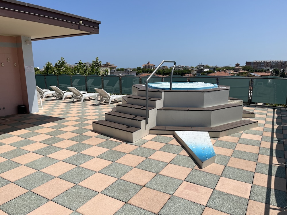 Hotel Wega 25/50