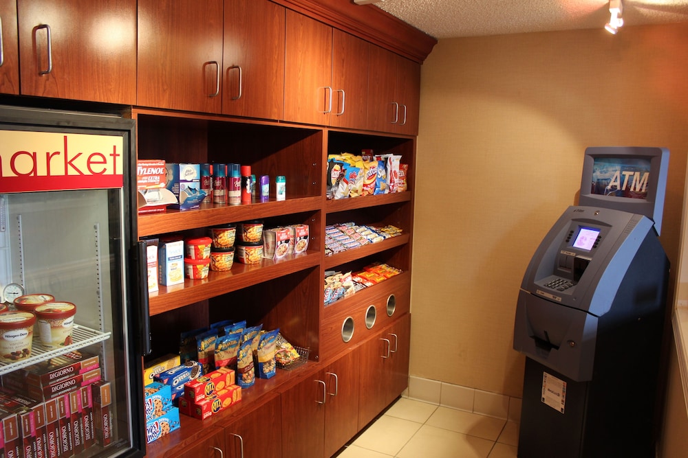 DORAL INN & SUITES MIAMI AIRPORT WEST 11/43