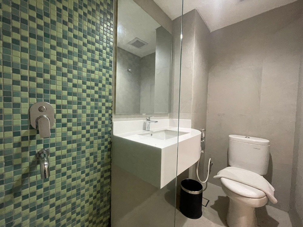 Palm Park Hotel Surabaya 45/46