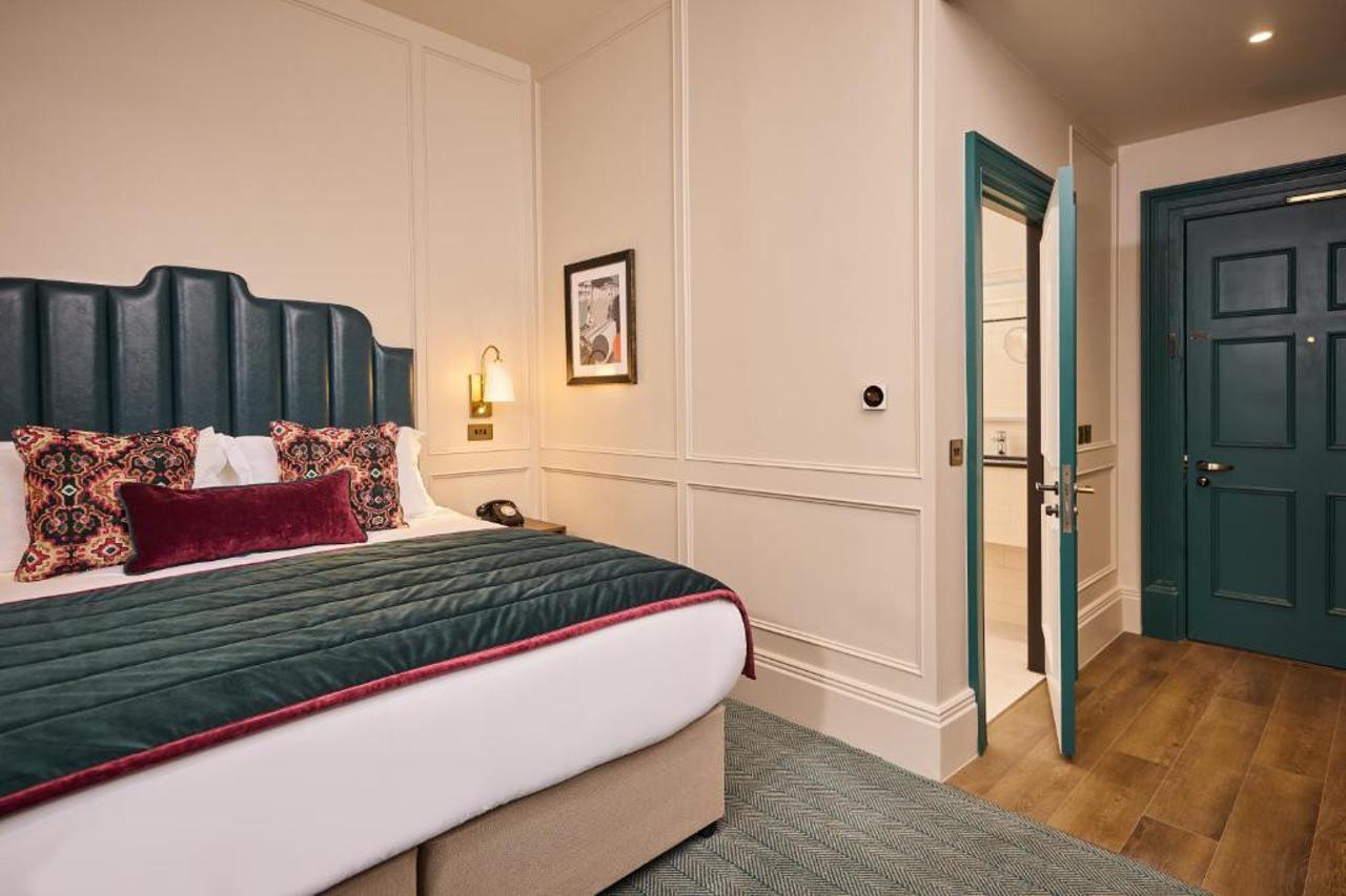 The Bedford Hotel, Belfast 24/45