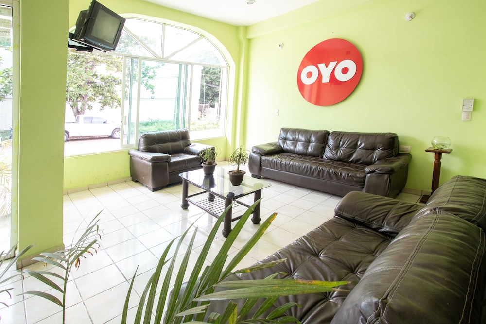 OYO Hotel Estacion 37/42