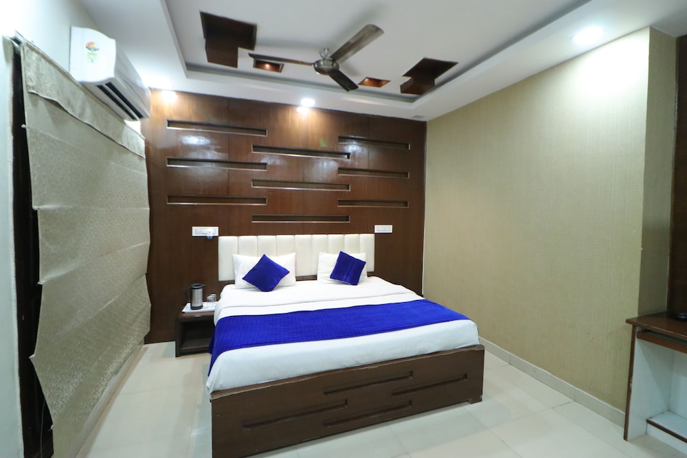 Hotel Eurasia Mohali Airport 7/18