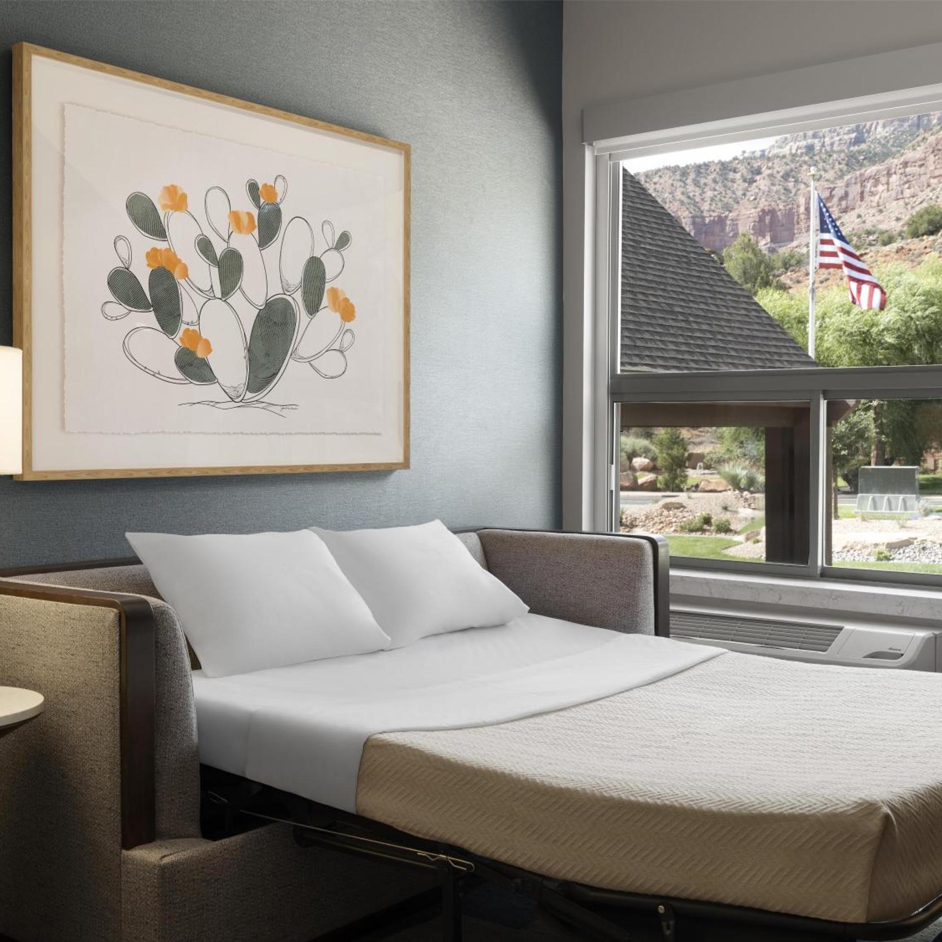 1 Bedroom, Suite, King Bed, Accessible 2/3